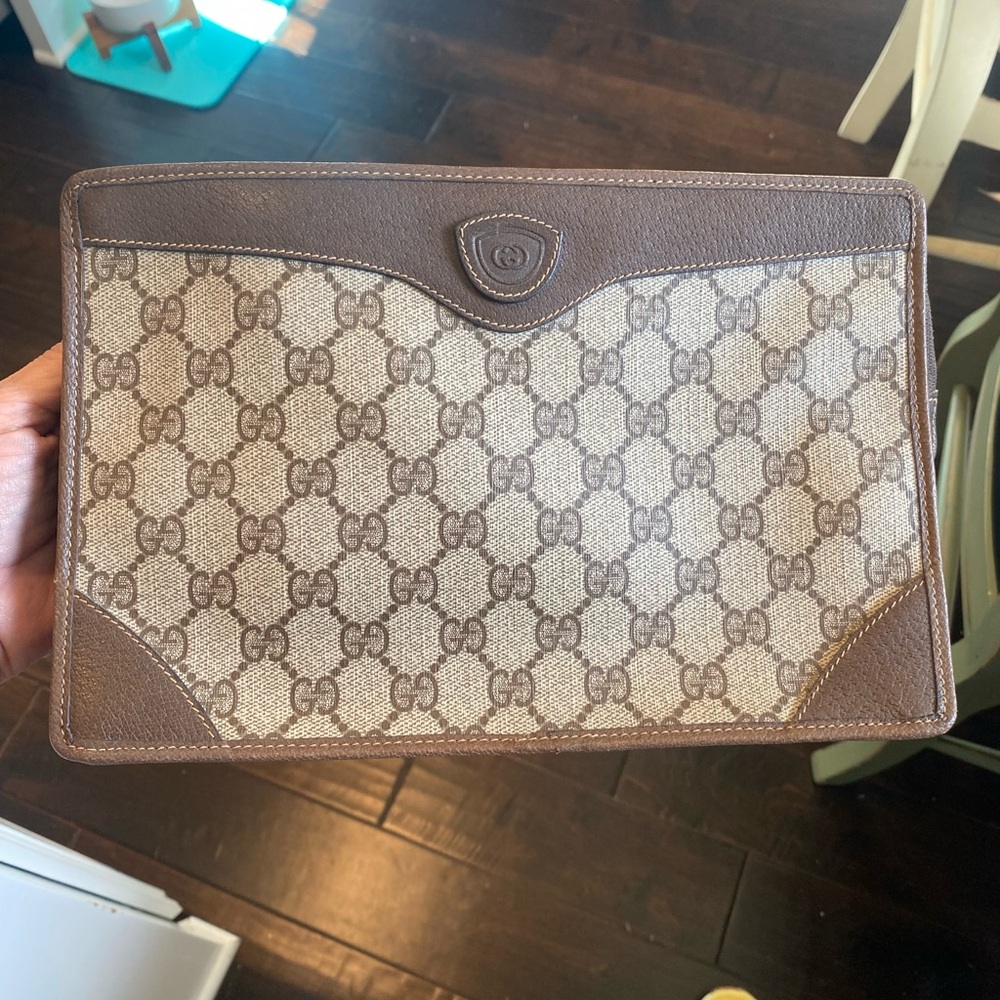 Gucci Signature Brown and Cream clutch